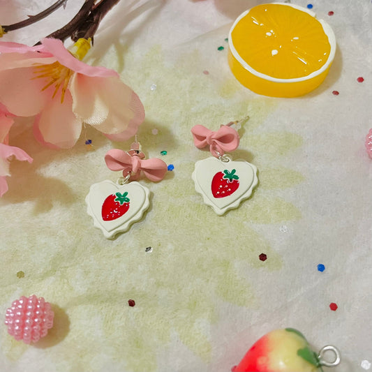 Shortcake Bow Earrings